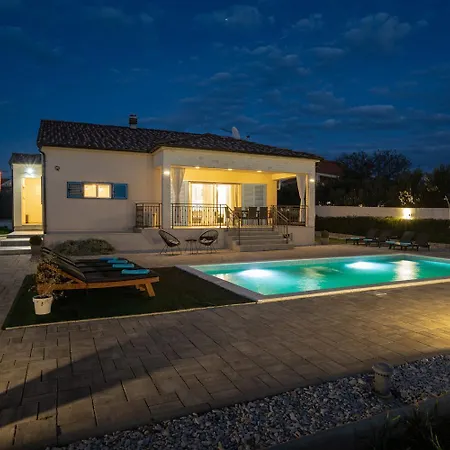 Kamber Villa *